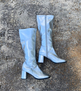 Y2K silver gogo boots