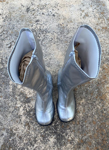 Y2K silver gogo boots