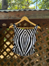 Load image into Gallery viewer, 1990’s zebra cropped square neck top
